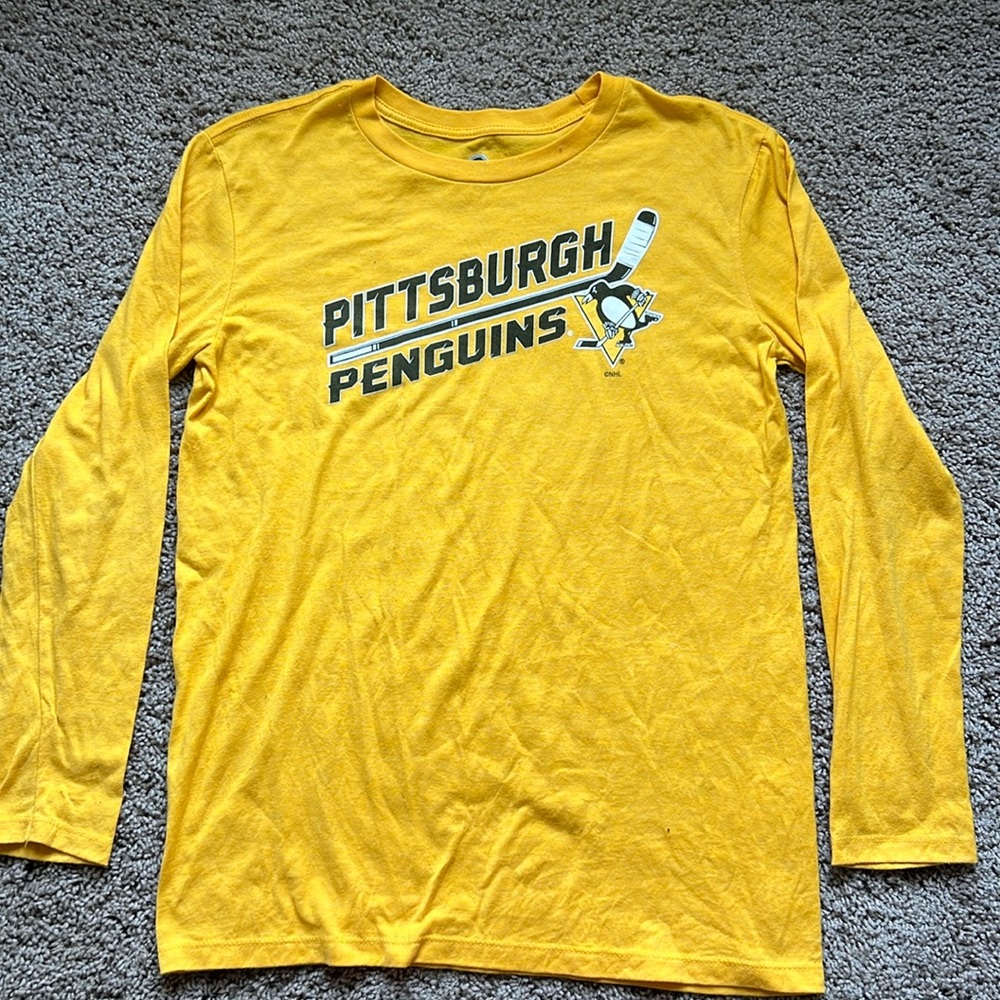 Boys long sleeve Pittsburgh Penguin hockey tshirt size XL